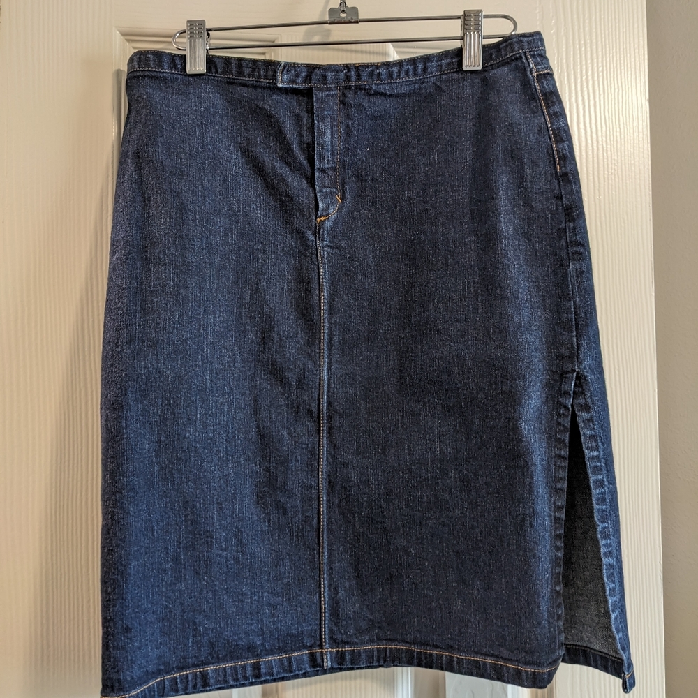 Ralph Lauren Sport Dark Denim Size 4 Skirt with Slit